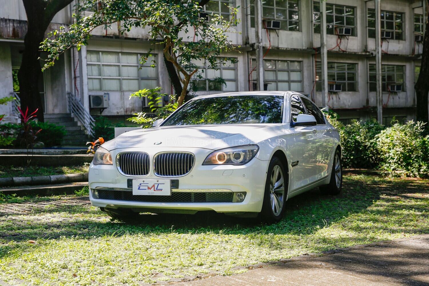 2011 BMW 730i
