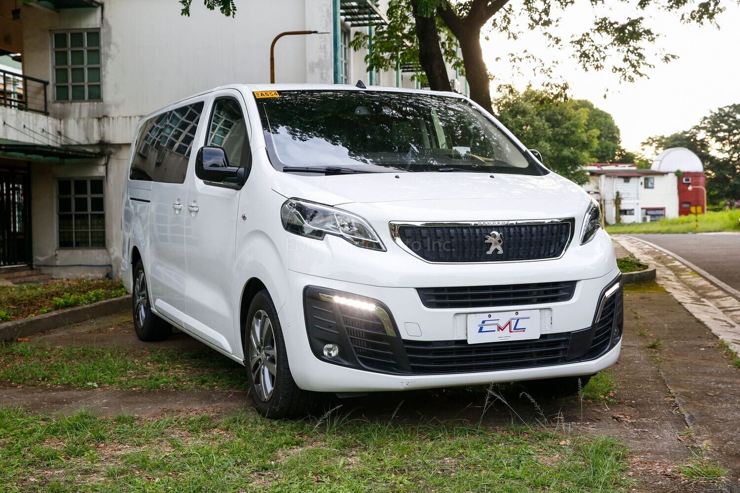 2022 Peugeot Traveller
