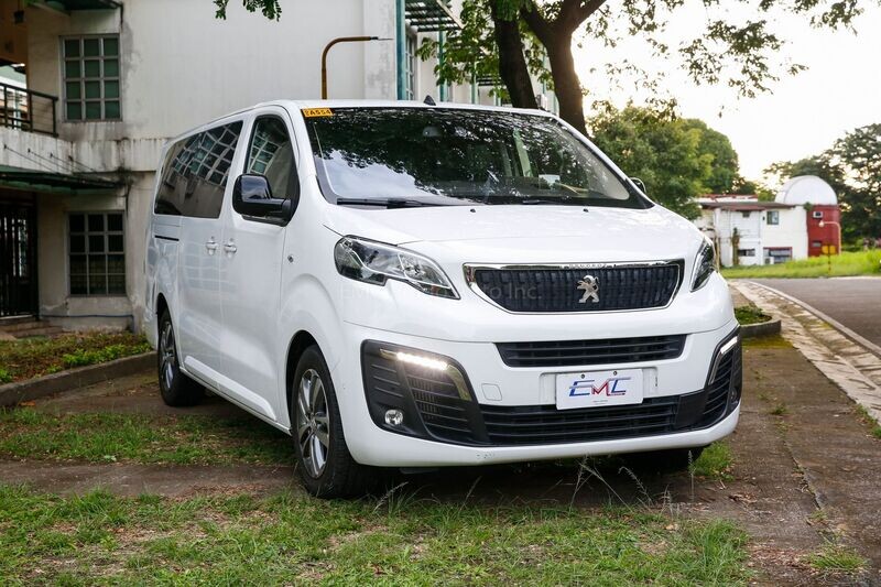 2022 Peugeot Traveller