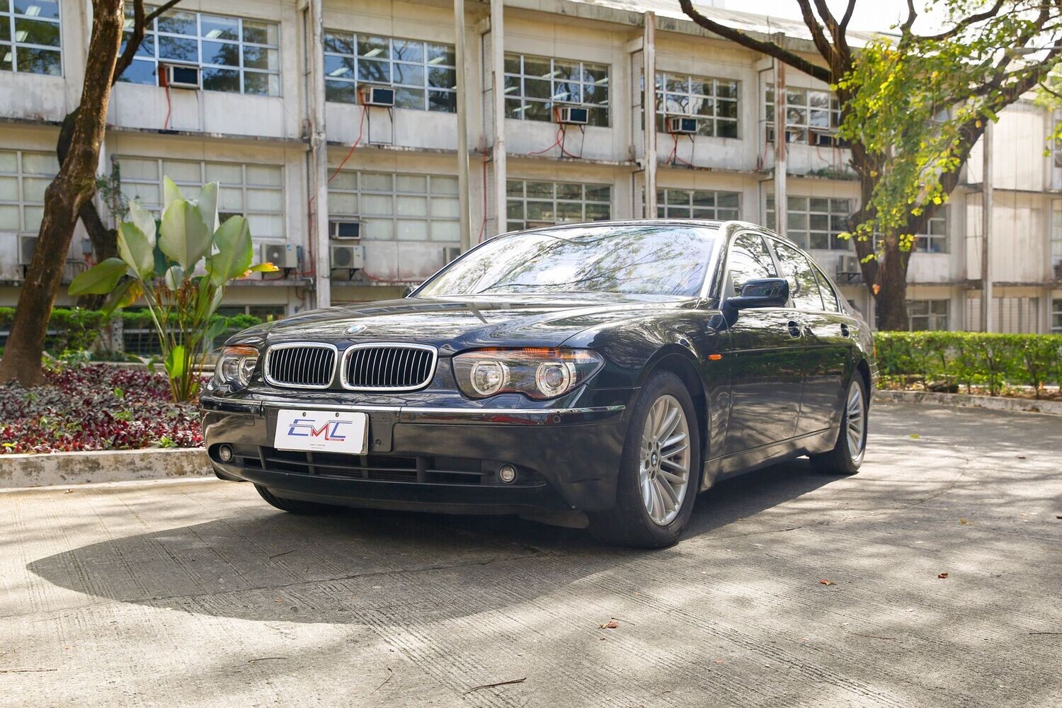2004 BMW 735Li