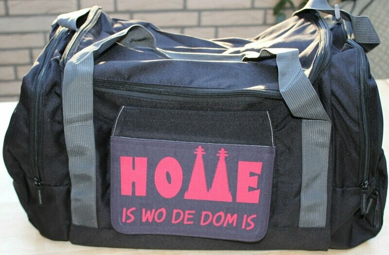 Reisetasche / Sporttasche "Home is wo de Dom is"