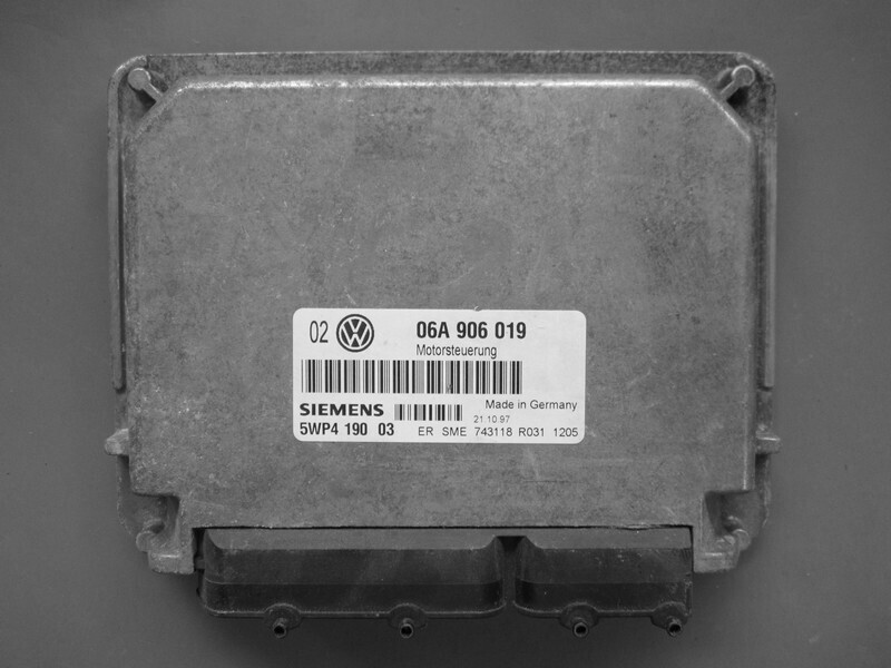 Volkswagen Golf 4 1.6 06A906019BQ