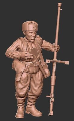 Soviet Soldier with PTRD-41 - 1/56 Scale