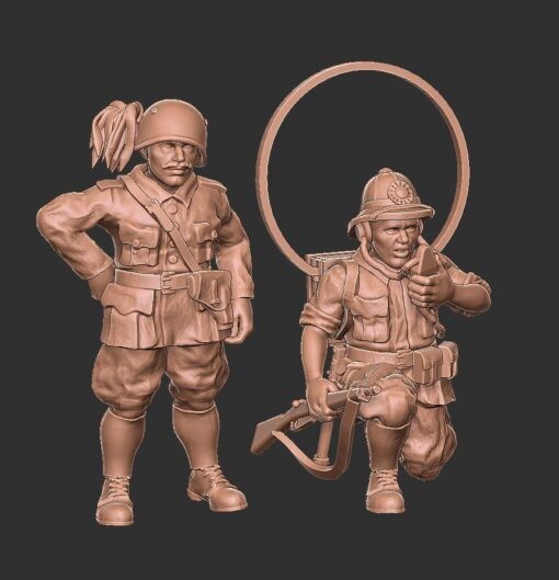 Italian Officer & Radioman - 1/56 Scale