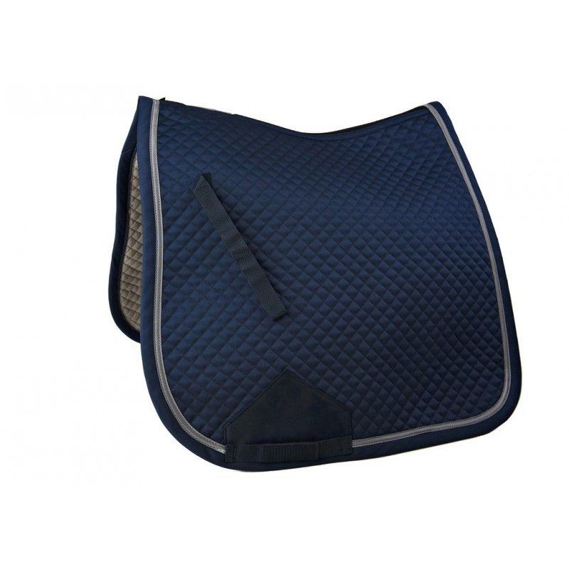Sellerie Equideal à Saint-Dié 
Tapis LAMI-CELL modèle &quot;Classic Pro&quot; Dressage.

Tapis bleu marine​

Tapis de selle &quot;Classical Pro&quot;. Polyester recyclé respectueux de l’environnement, garniture synthermax et doublure intérieure en daim antidérapant.