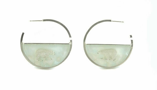 Solo Voyager – Polar Bear Resin Hoops