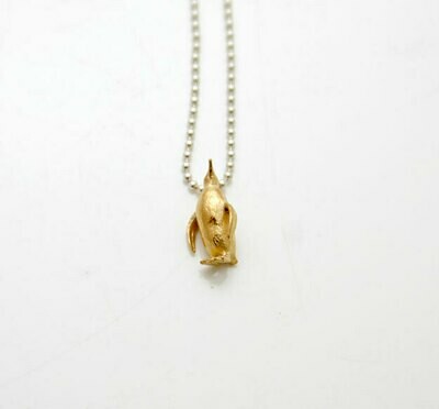 Penguin necklace (yellow gold plate)