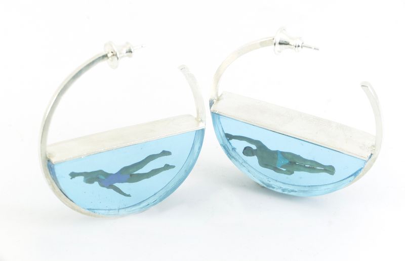 Resin Swimmer Hoops
