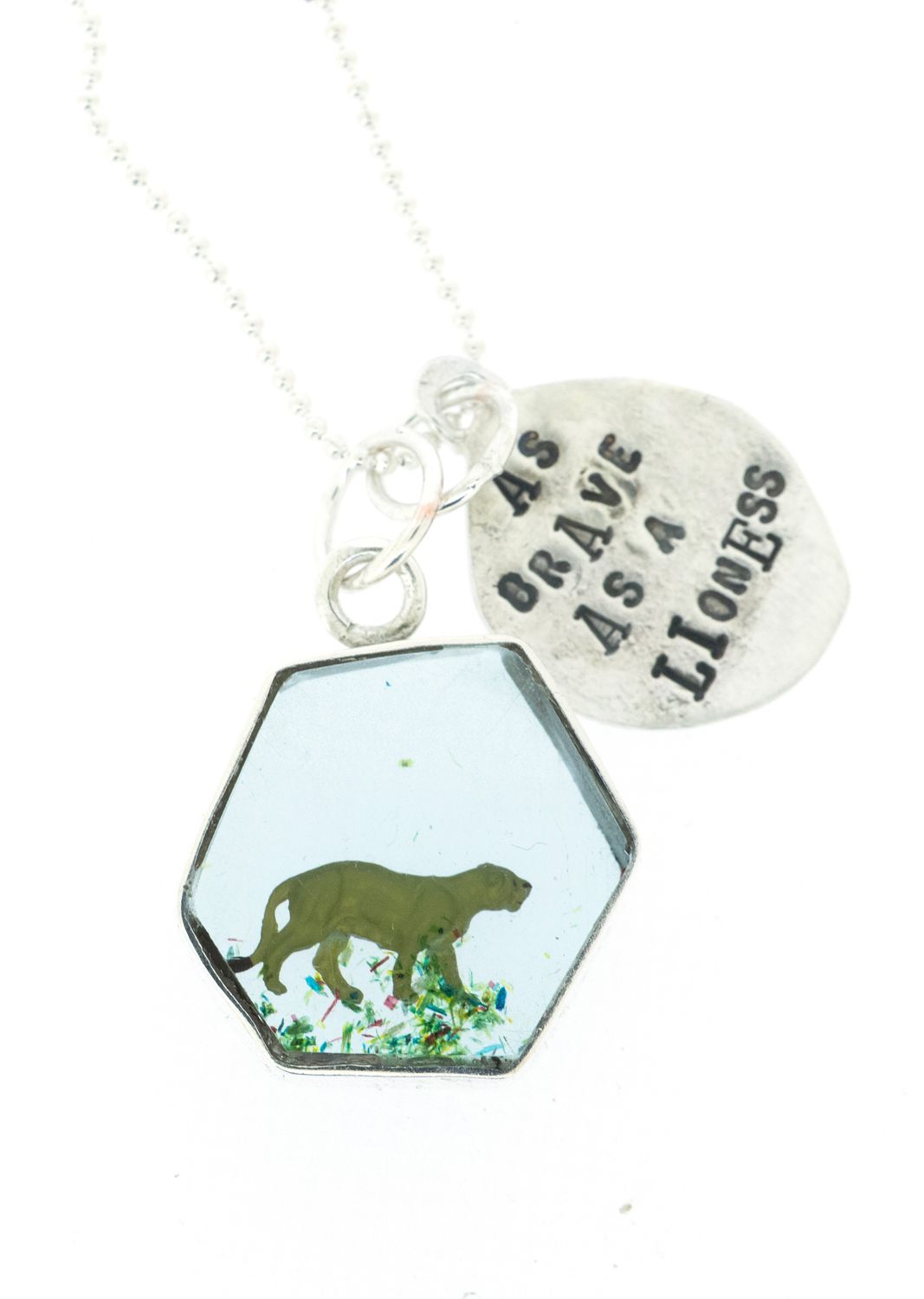Midget Gem Pendant – As Brave As a Lioness