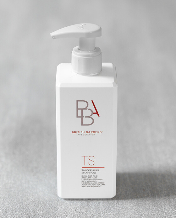 'BRITISH BARBERS'
Thickening Shampoo 290ml AED110 'BRITISH BARBERS'
Thickening Shampoo 290ml AED110