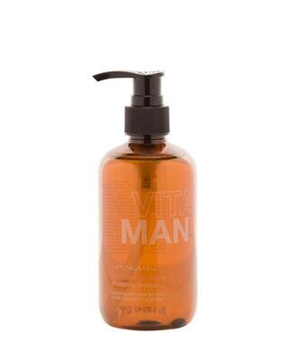 'VITAMAN - Natural Men's Grooming-
Moisturizing Shampoo
Hydrates your scalp after shampooing - no more dry scalp!