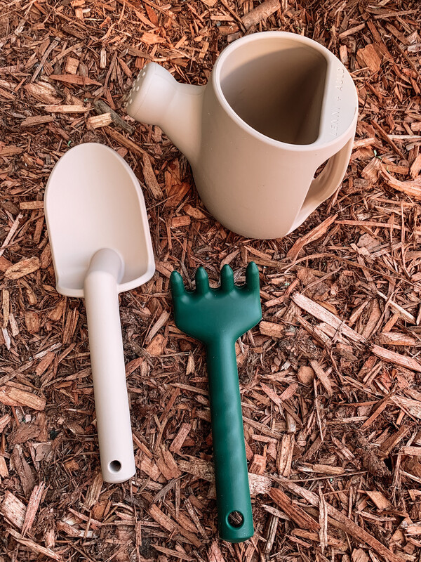 Silicone Gardening Set (Sand Pink)