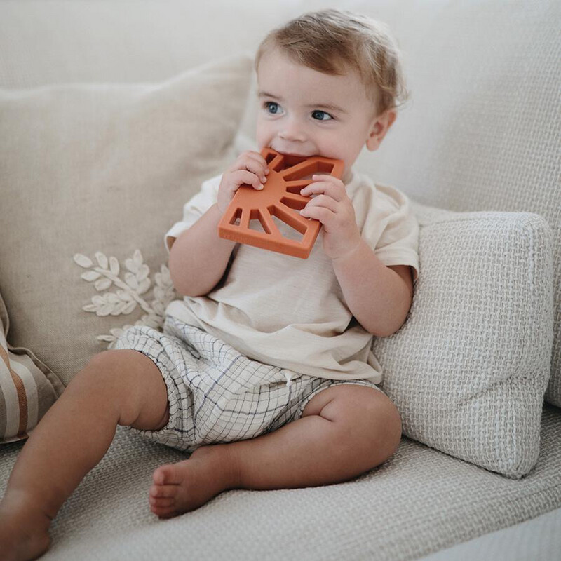 Mushie Sun Teether (Sand)