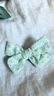 Bows | Mint Eyelet
