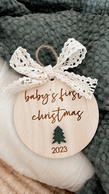 Baby’s First Christmas With Tree Cutout