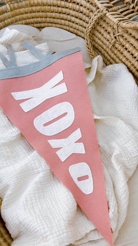 “XOXO” Pennant Flag