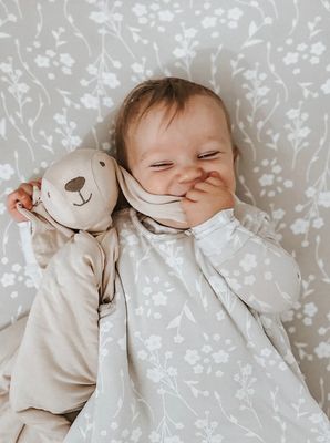 Gunamuna Crib Sheet | Magnolia