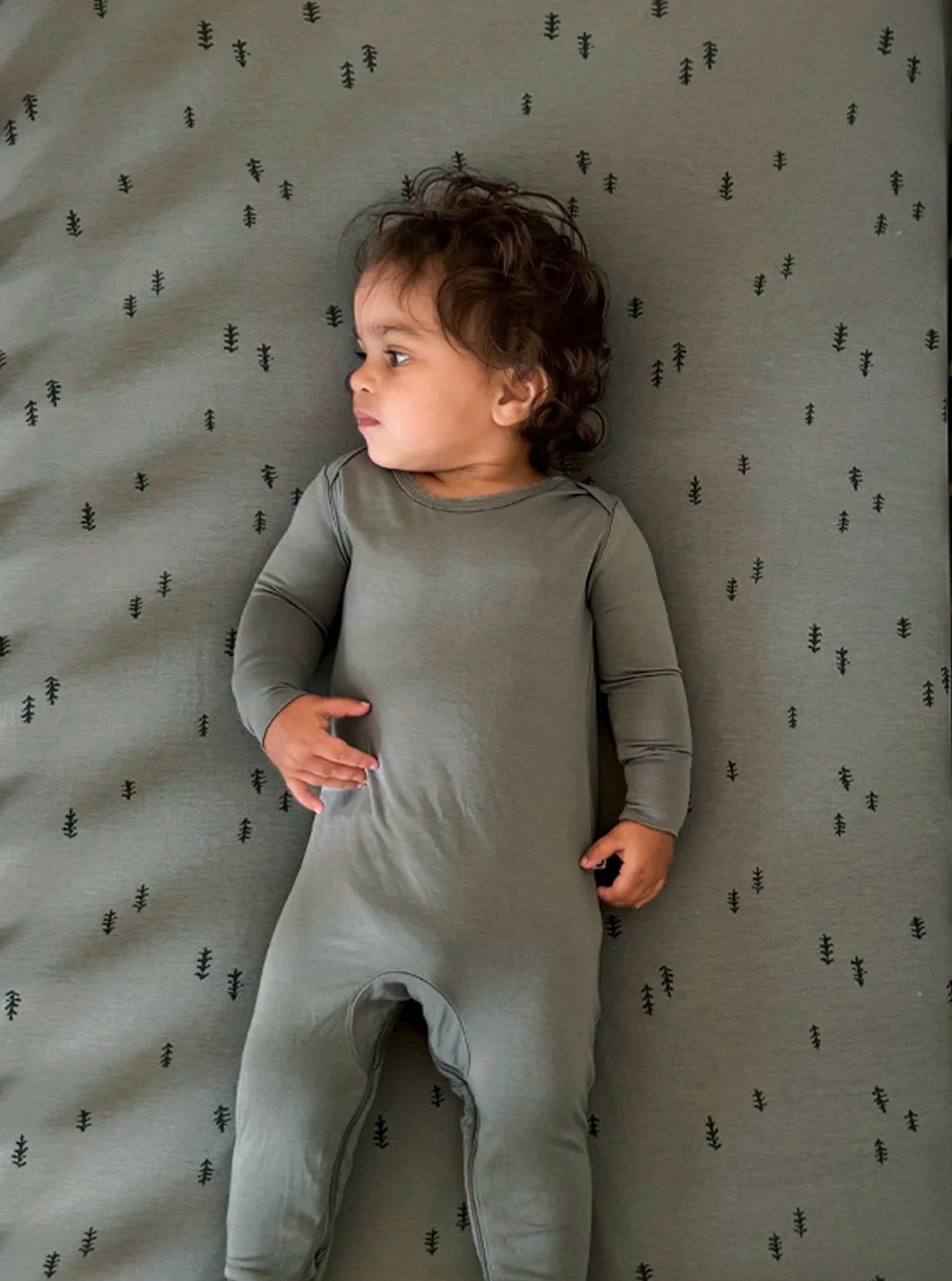 Gunamuna Crib Sheet | Forest