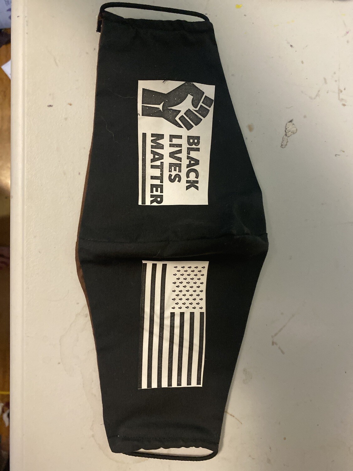 “Black Lives Matter” face mask