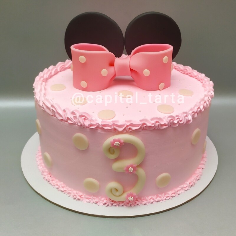 Pasteles decorados con crema chantilly