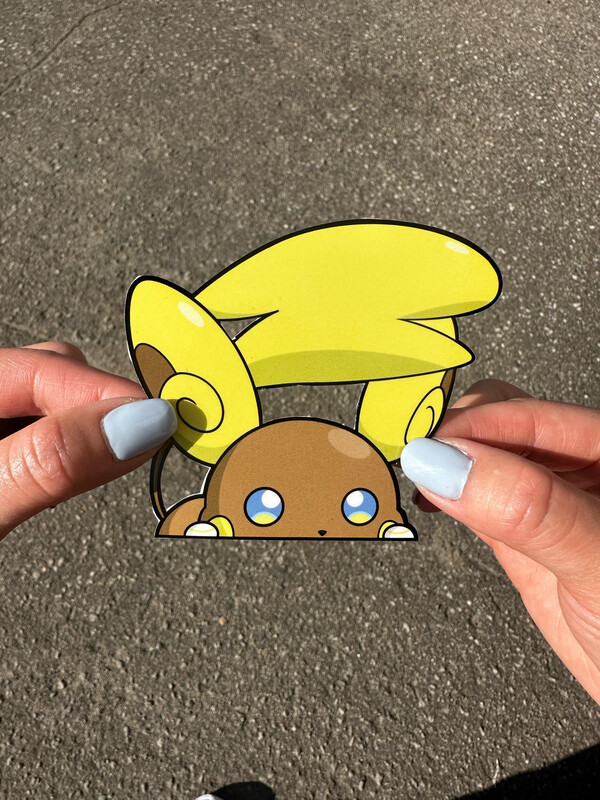 Alolan Raichu Peeker