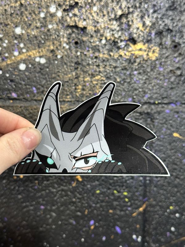 Kaiju No8 Kafka Peeker