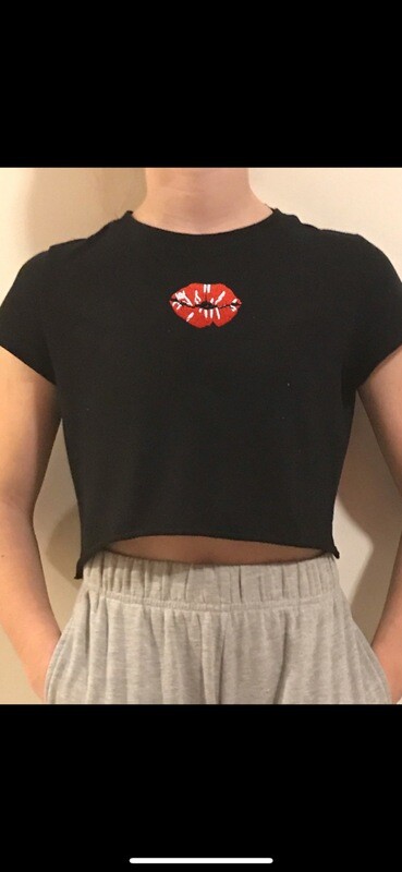 Red lips crop top