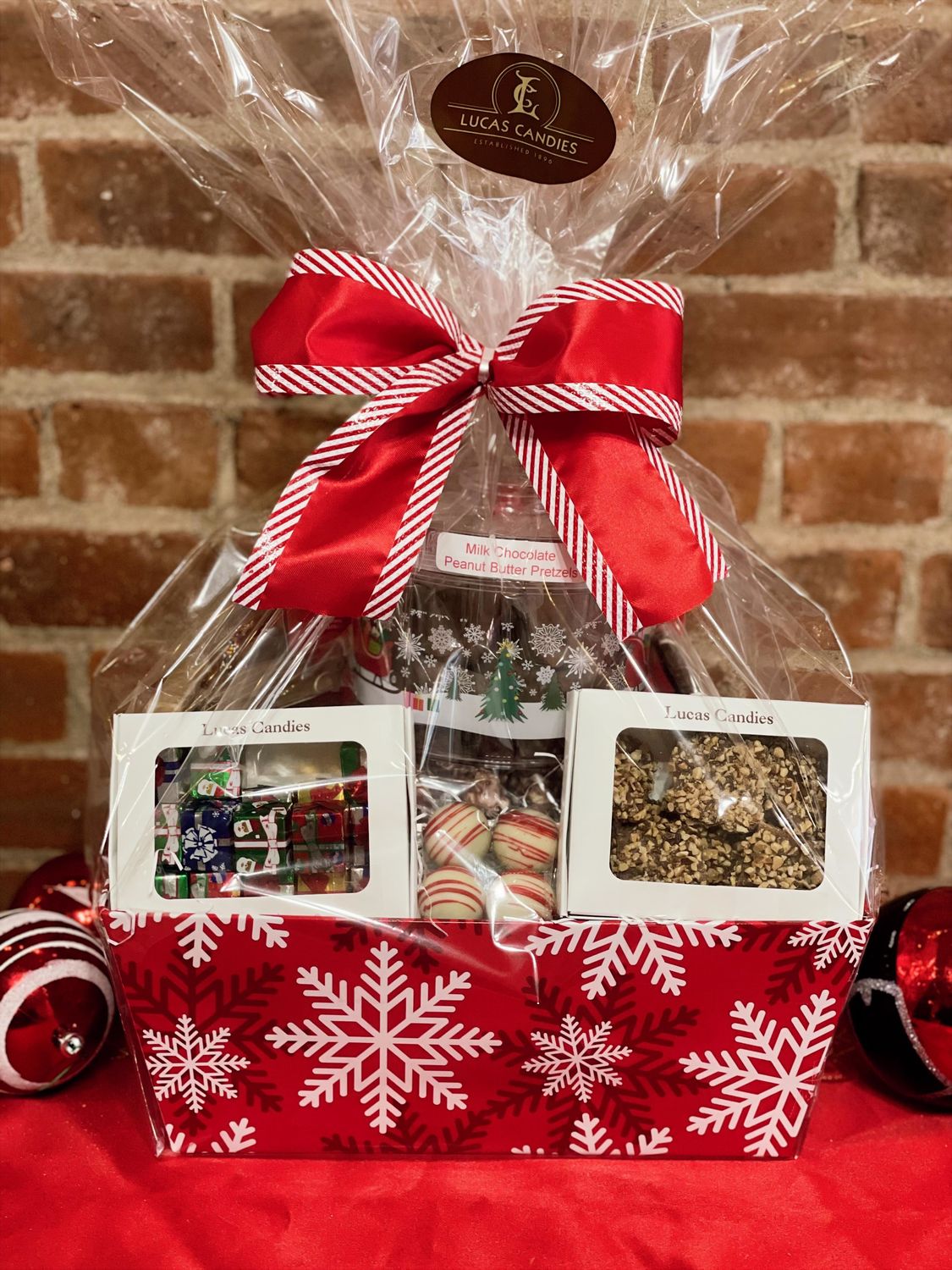 Deluxe Christmas Basket