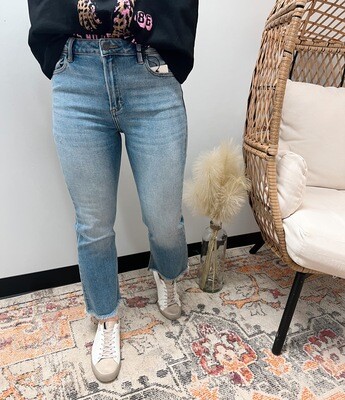 Happi Mid Rise Cropped Flare Jean