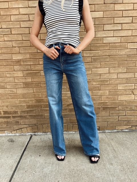 Vervet Accomplished 90s Loose Fit Jean