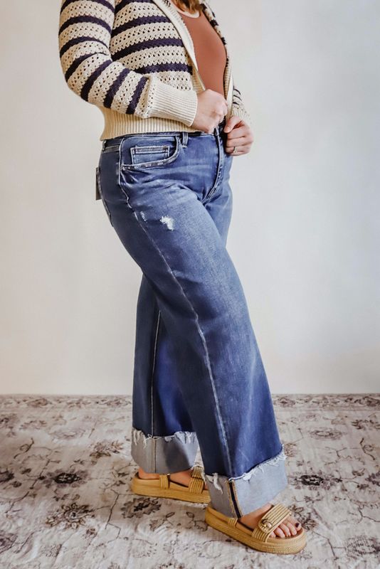 Skyline Baggy Wide Cuffed Jean