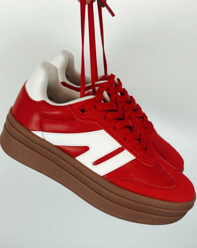 Platform Sneaker