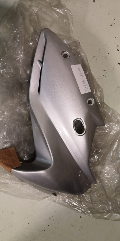 CUPOLINO SX KAWASAKI ZR-7S GRIGIO 2001-2003 CUPOLINO SX KAWASAKI ZR-7S GRIGIO 2001-2003