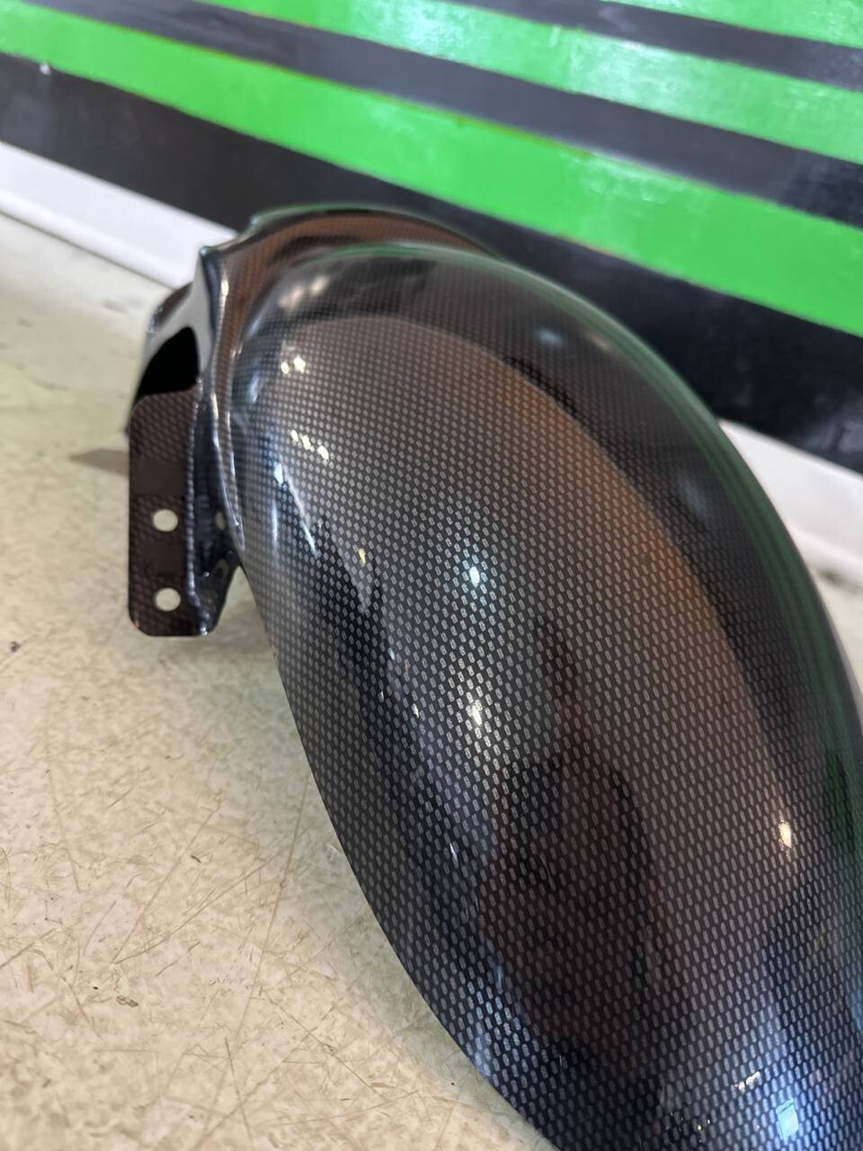 Parafango posteriore triumph carbon look A9740041