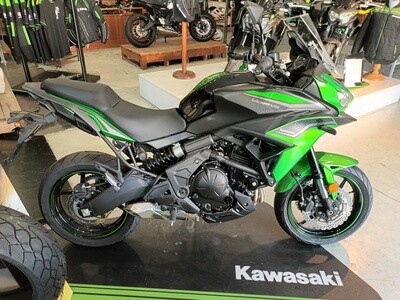 Kawasaki Versys 650MY23 Candy Lime Green / Metallic Flat Spark Black / Metallic Spark Black