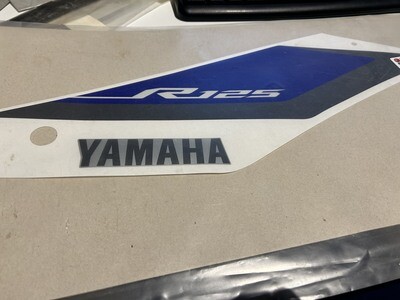 5d7f839940 GRAFICA YAMAHA R125