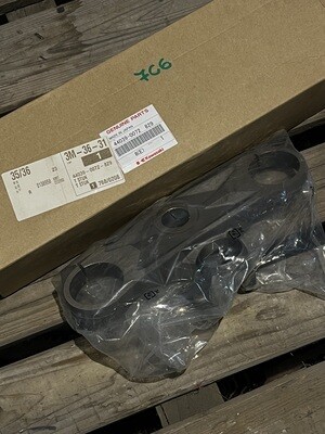 HOLDER-FORK UPPER,GOL KAWASAKI ZX600 44039-0072-829