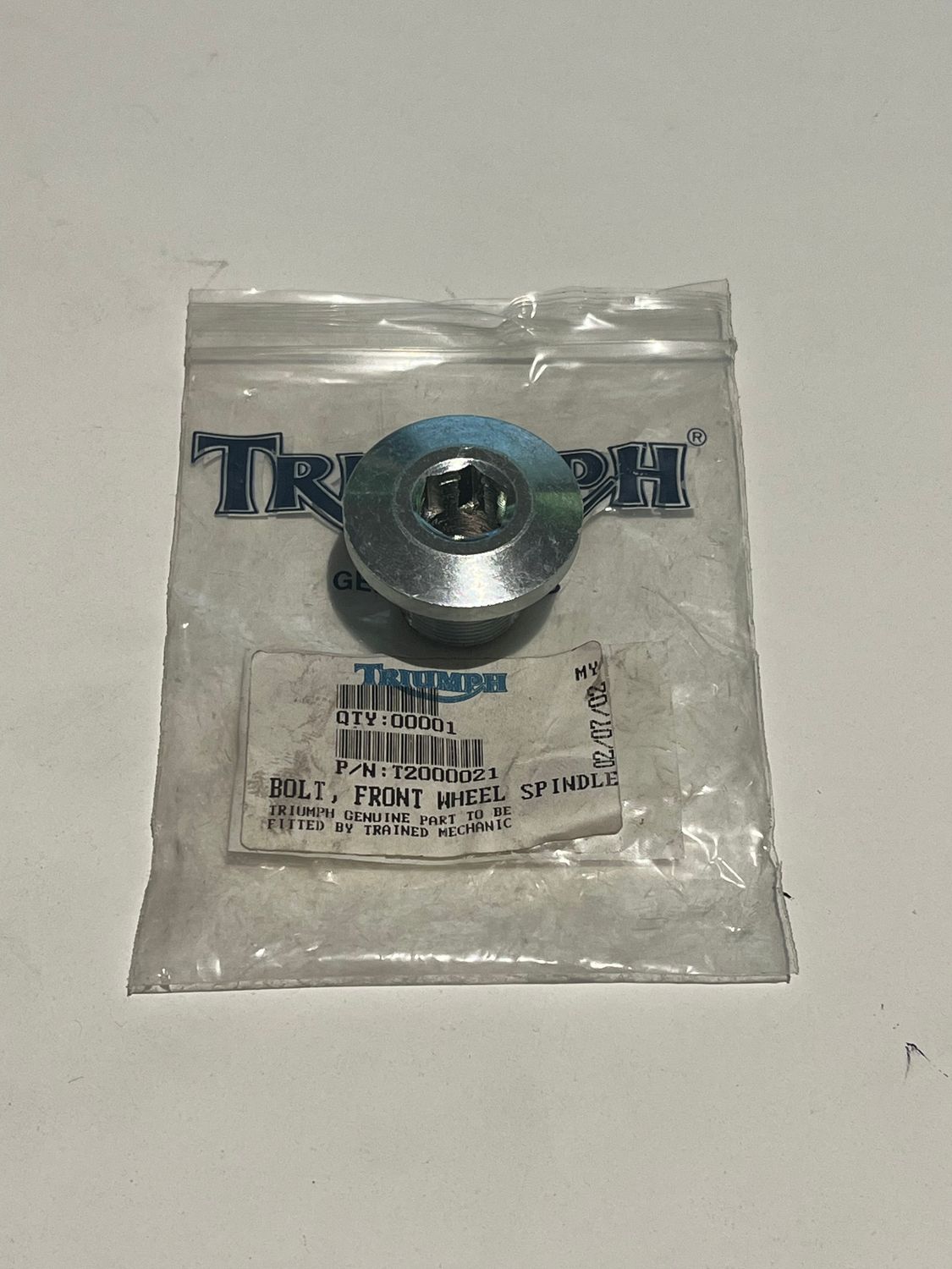 BOLT FRONT WHEEL SPINDLE BG - T2000021 TRIUMPH