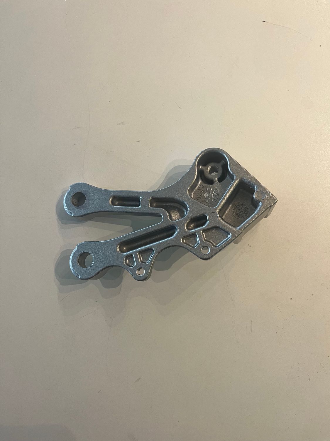 SUPPORTO PEDANA SX NINJA ZX10R 2004/2005