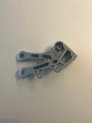 SUPPORTO PEDANA SX NINJA ZX10R 2004/2005