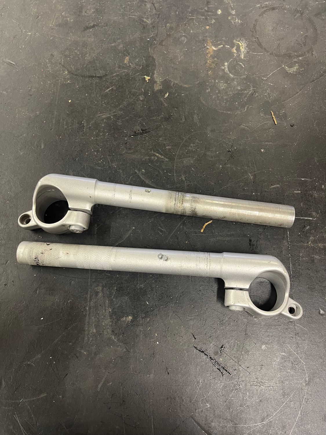 COPPIA SEMIMANUBRI YAMAHA YZF-R 125 2008/2011