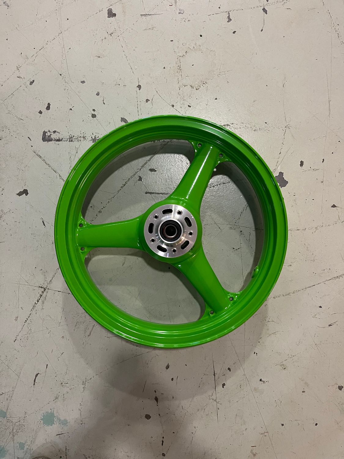 CERCHIO ANTERIORE VERDE ORIGINALE KAWASAKI ZXR 400 91-99/ ZX6R 95-97