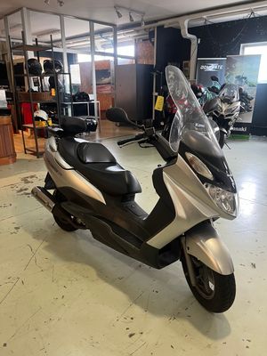 SUZUKI BURGMAN 150 2004