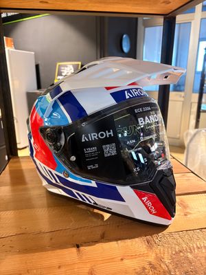 AIROH BANDIT HORN WHITE GLOSS TAGLIA L