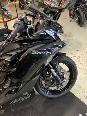 KAWASAKI NINJA ZX4R MY 2025