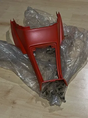 COPRI TUNNEL ROSSO BENELLI SCOOTER 50CC K2 LC COPRI TUNNEL ROSSO BENELLI SCOOTER 50CC K2 LC