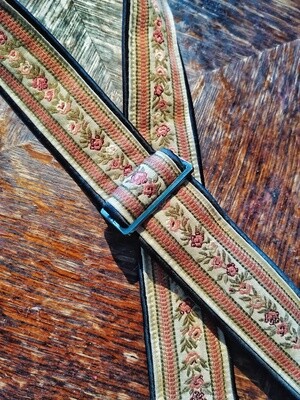 Handmade Harlequin Guitarstrap, Vintage Roses