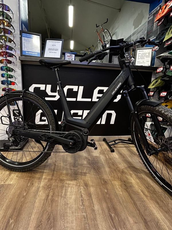 Moustache J All Cues