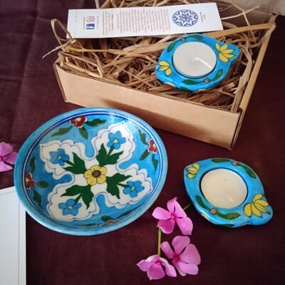Blue Pottery 4" Plate + Leaf T Light holder ( Set of 2) - Turquoise