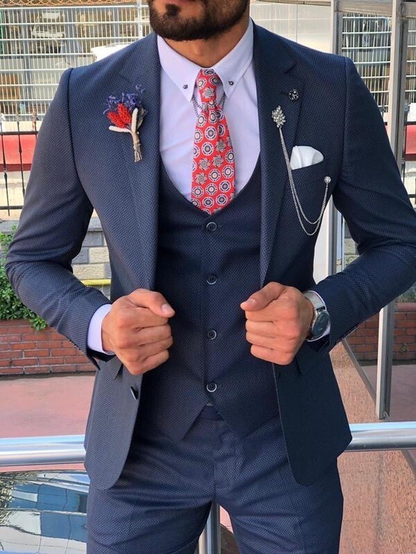 KING&#39;S KOUTURE SUIT